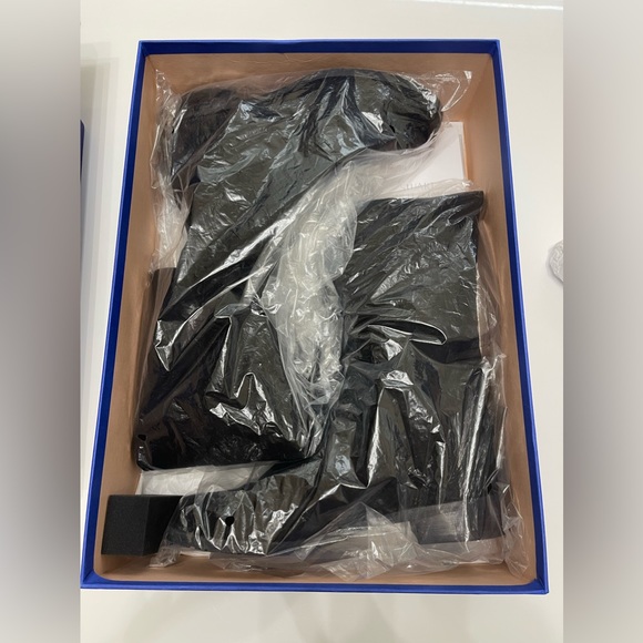 Stuart Weitzman 5050 - Picture 2 of 10